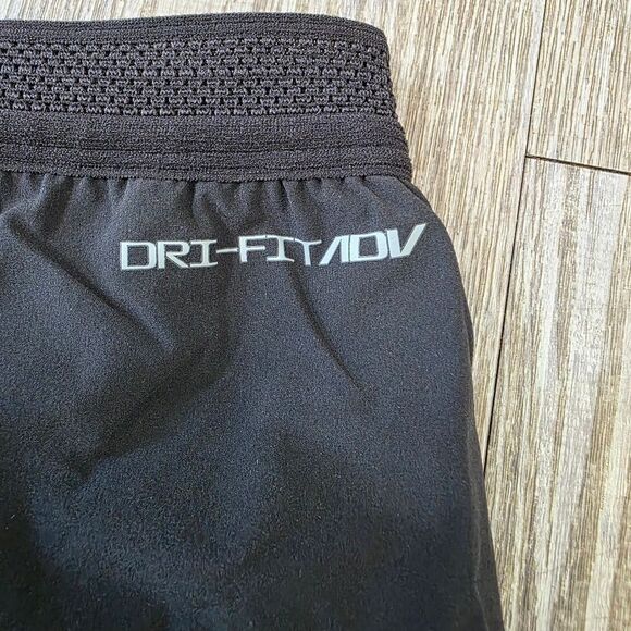 Nike Aeroswift DRI-FIT ADV 2" Lined Running Shorts L Black White FN3349-010 New - Picture 10 of 13